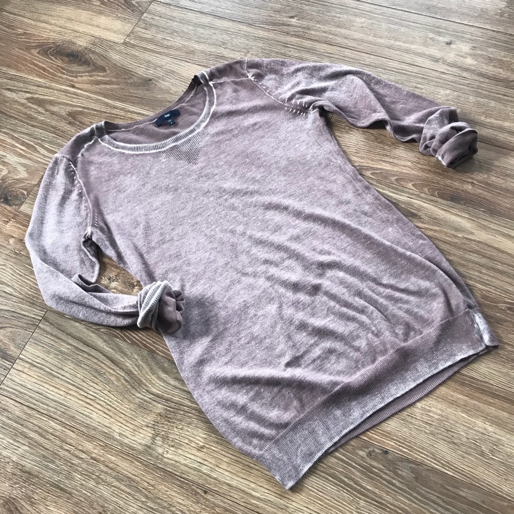 Lightweight sweater